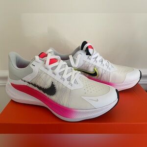 Nike Women‘s Winflo 8 Sneakers Size 6.5